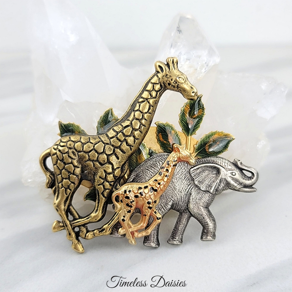 Noahs Arc Safari Giraffe Elephant Pin Brooch Jewelry Gold Green Gray Animal